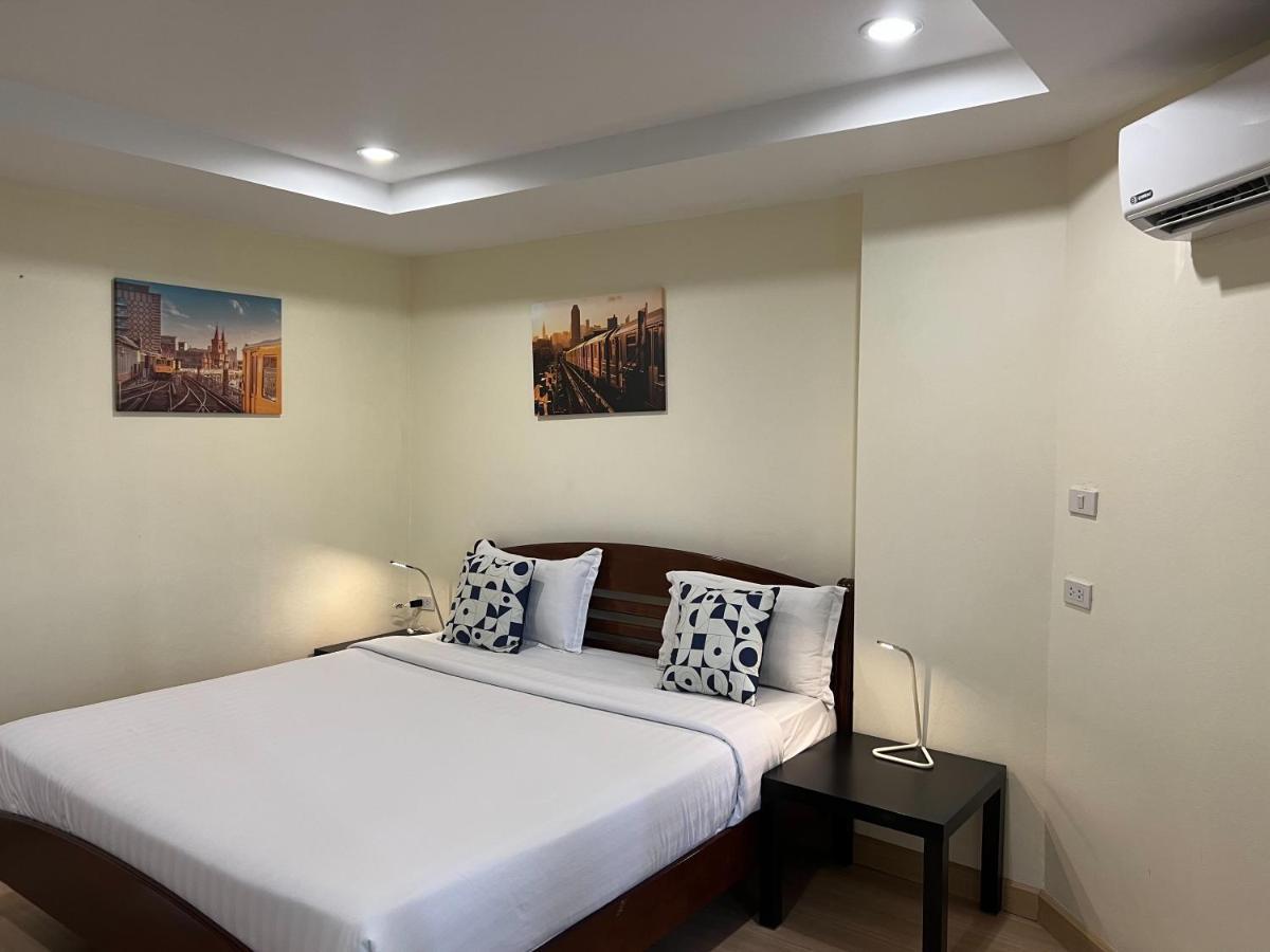 V Check Inn Sukhumvit 22 Bangkok Exterior photo