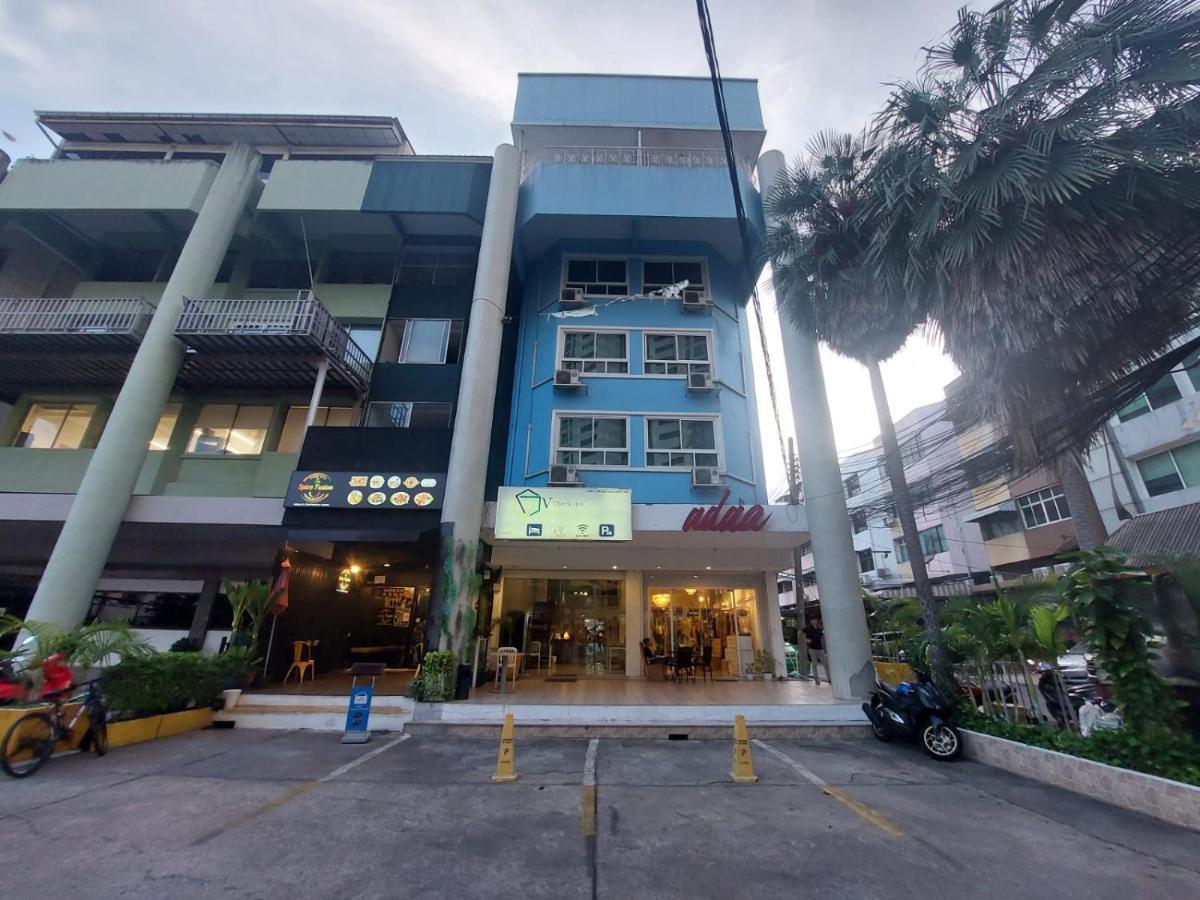 V Check Inn Sukhumvit 22 Bangkok Exterior photo